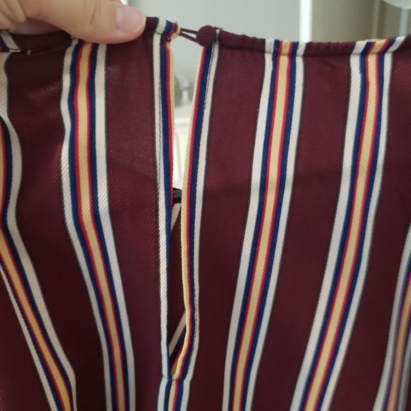 Maroon Flare sleeve blouse - Picture 2 of 3